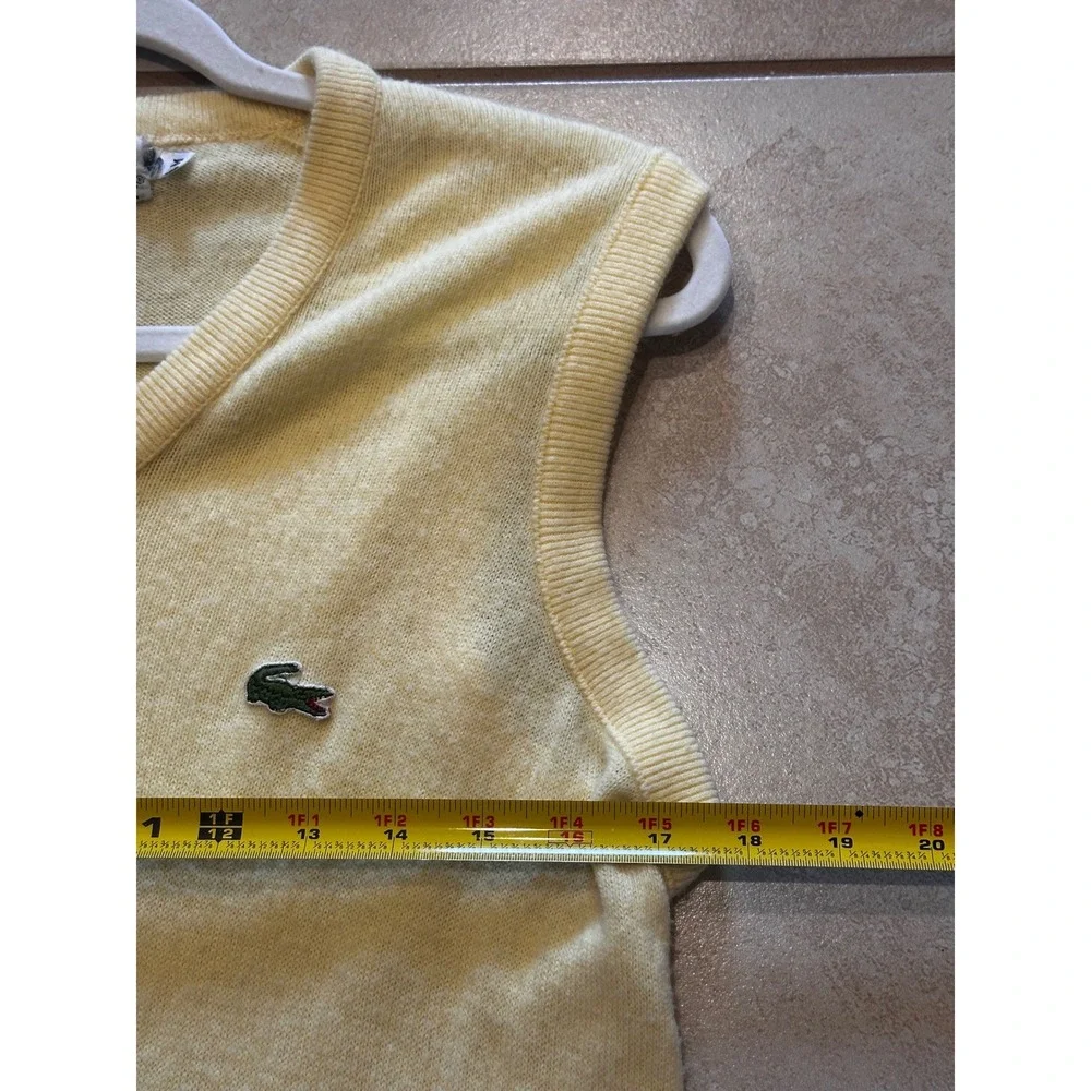 Izod Lacoste Sweater Vest Mens Medium Vintage V Crocodile Knit Preppy Old‎ Money